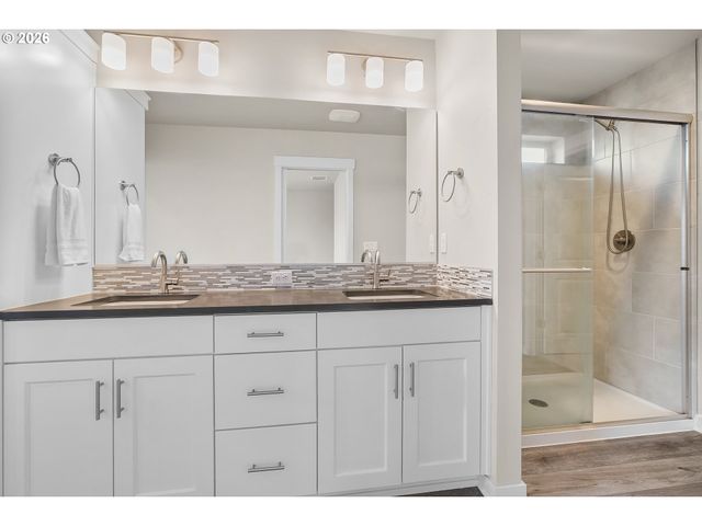 7269 Sw CHESTNUT Ln, Wilsonville, OR 97070