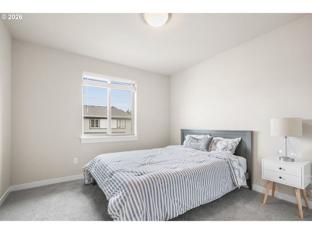 7269 Sw CHESTNUT Ln, Wilsonville, OR 97070