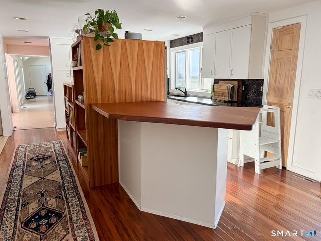 3 Westwood Drive, Waterford, CT 06385