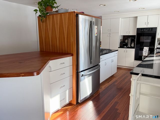 3 Westwood Drive, Waterford, CT 06385