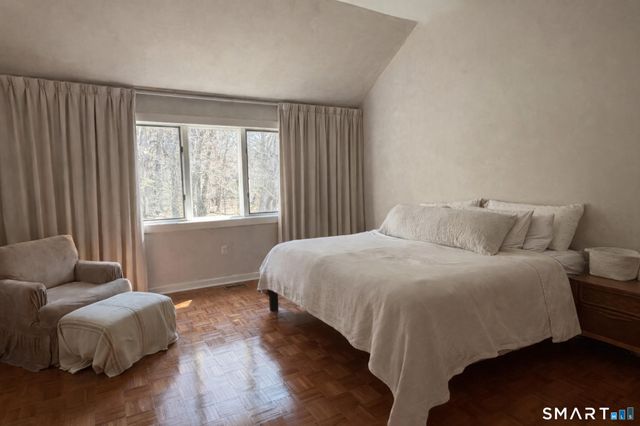 3 Westwood Drive, Waterford, CT 06385