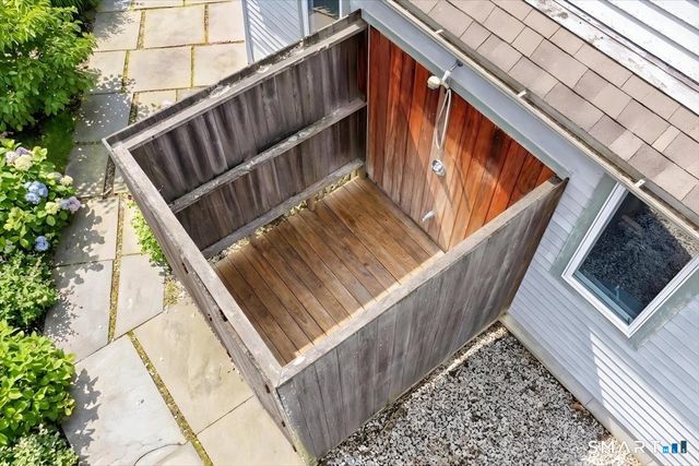 3 Westwood Drive, Waterford, CT 06385