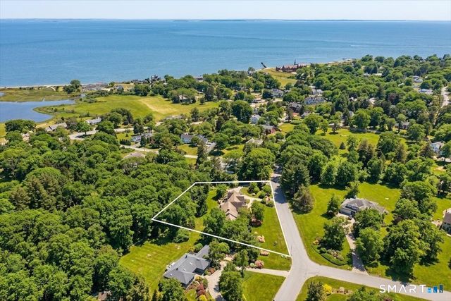 3 Westwood Drive, Waterford, CT 06385