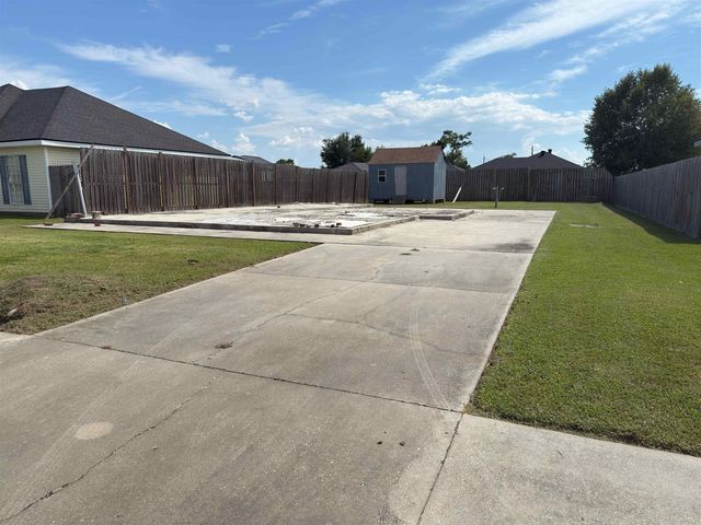 356 Daralyn Drive, Houma, LA 70363