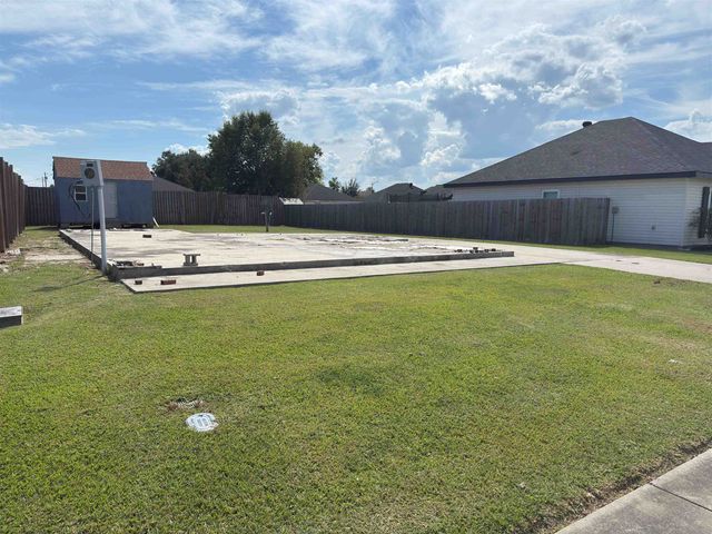 356 Daralyn Drive, Houma, LA 70363