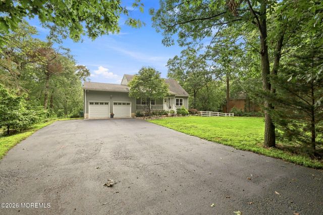 194 Ross Lane, Jackson, NJ 08527