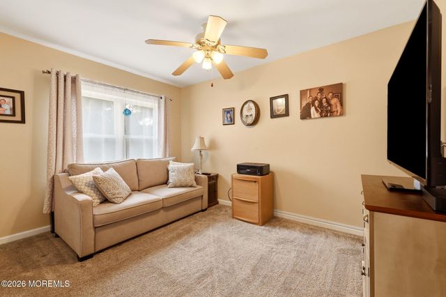 194 Ross Lane, Jackson, NJ 08527