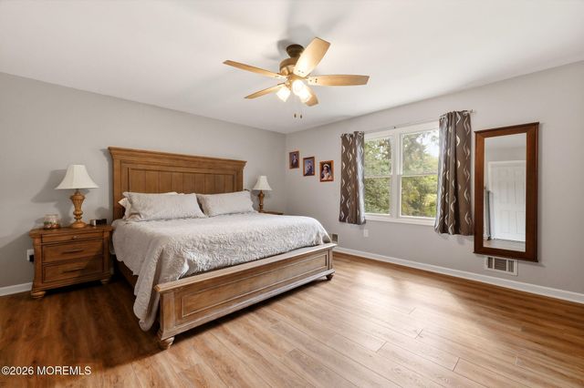 194 Ross Lane, Jackson, NJ 08527