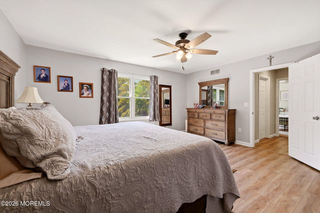 194 Ross Lane, Jackson, NJ 08527