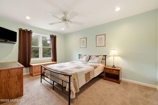 194 Ross Lane, Jackson, NJ 08527