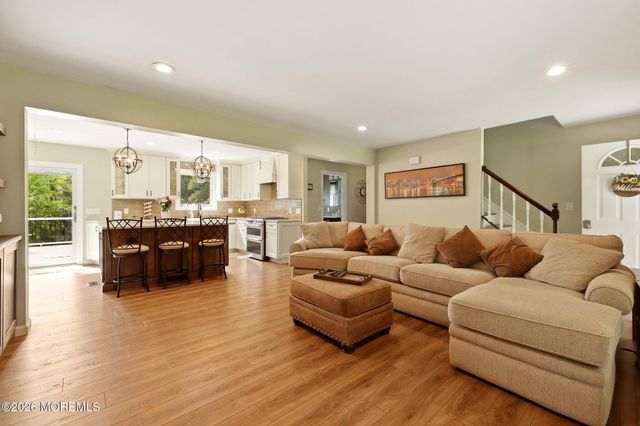 194 Ross Lane, Jackson, NJ 08527