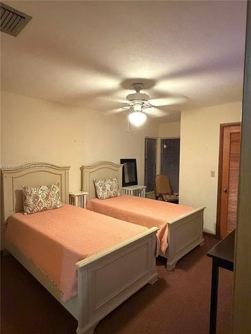 19820 SW 244th St, Homestead, FL 33031