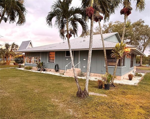 19820 SW 244th St, Homestead, FL 33031