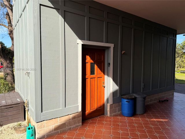 19820 SW 244th St, Homestead, FL 33031