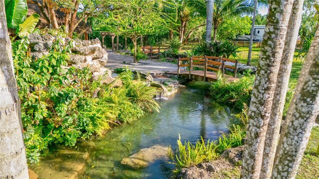 19820 SW 244th St, Homestead, FL 33031