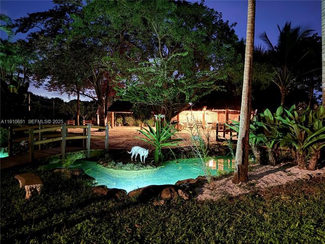 19820 SW 244th St, Homestead, FL 33031