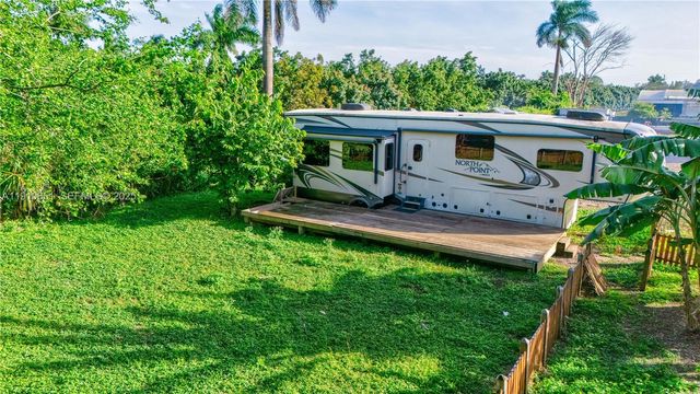 19820 SW 244th St, Homestead, FL 33031