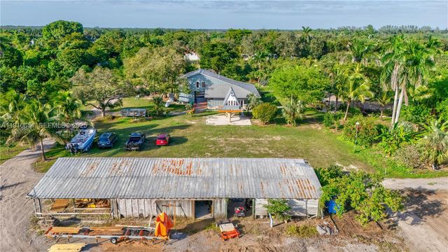 19820 SW 244th St, Homestead, FL 33031