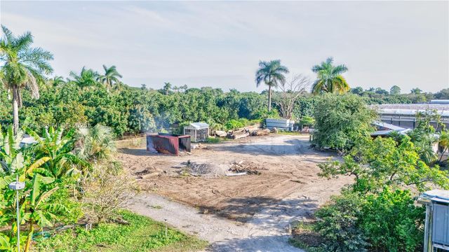 19820 SW 244th St, Homestead, FL 33031