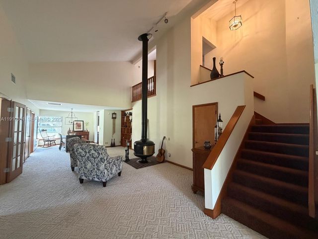 19820 SW 244th St, Homestead, FL 33031