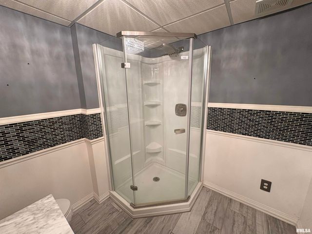 925 S MANUAL Avenue, Peoria, IL 61605