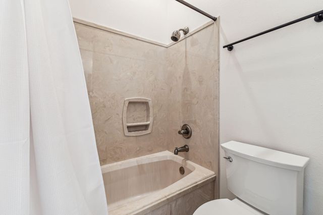 8037 Gulf Boulevard, Navarre, FL 32566