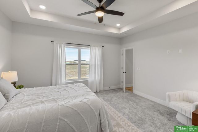 8922 Von Street, Papillion, NE 68046