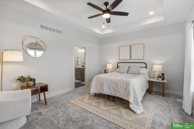 8922 Von Street, Papillion, NE 68046