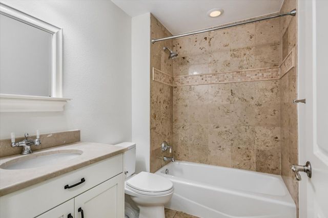 306 Briarwood TRL, Austin, TX 78746