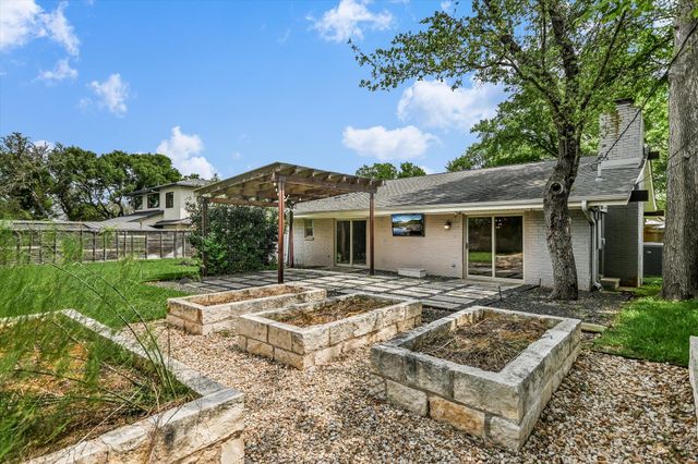 306 Briarwood TRL, Austin, TX 78746
