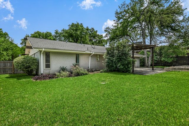 306 Briarwood TRL, Austin, TX 78746