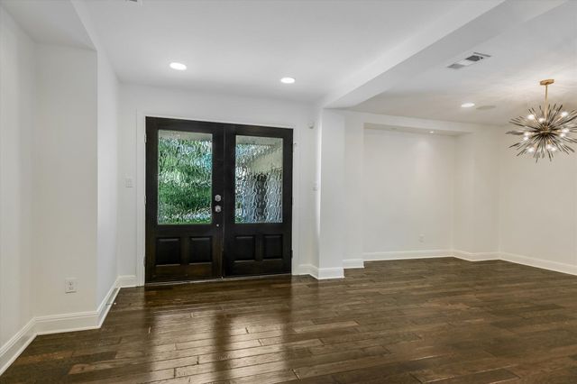 306 Briarwood TRL, Austin, TX 78746