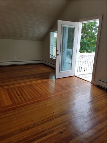 31 First School Street 2, Bristol, RI 02809