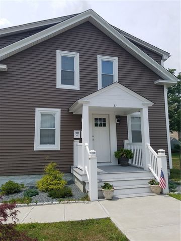 31 First School Street 2, Bristol, RI 02809
