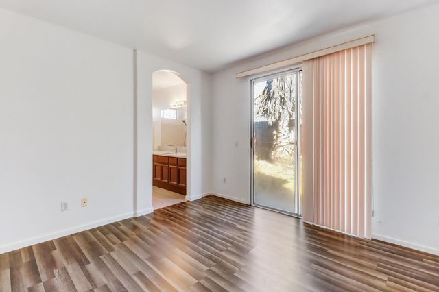 8203 Gardenside Ct, Sacramento, CA 95829