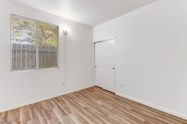 8203 Gardenside Ct, Sacramento, CA 95829