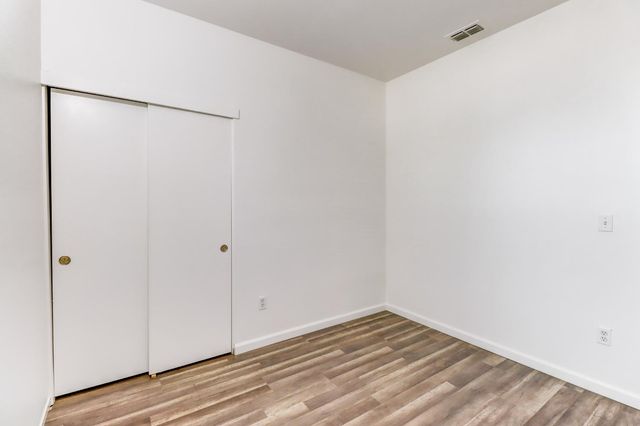 8203 Gardenside Ct, Sacramento, CA 95829