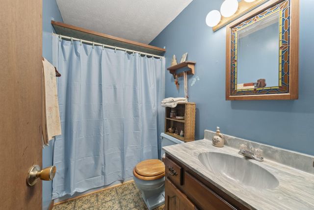 29838 Strawn Road, Logan, OH 43138