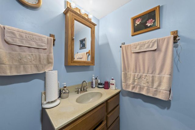 29838 Strawn Road, Logan, OH 43138