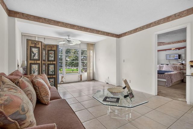 6350 NW 62ND Street 201, Tamarac, FL 33319