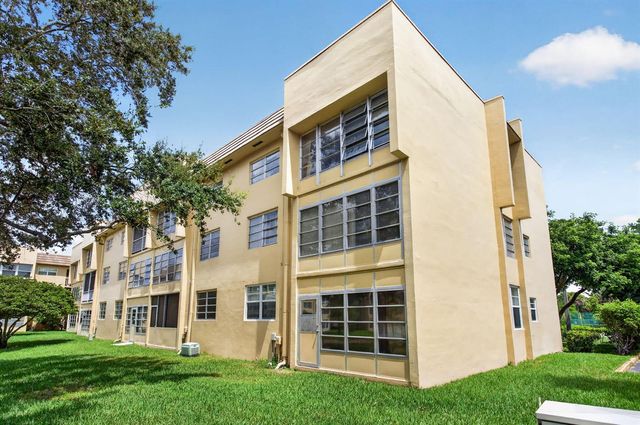 6350 NW 62ND Street 201, Tamarac, FL 33319