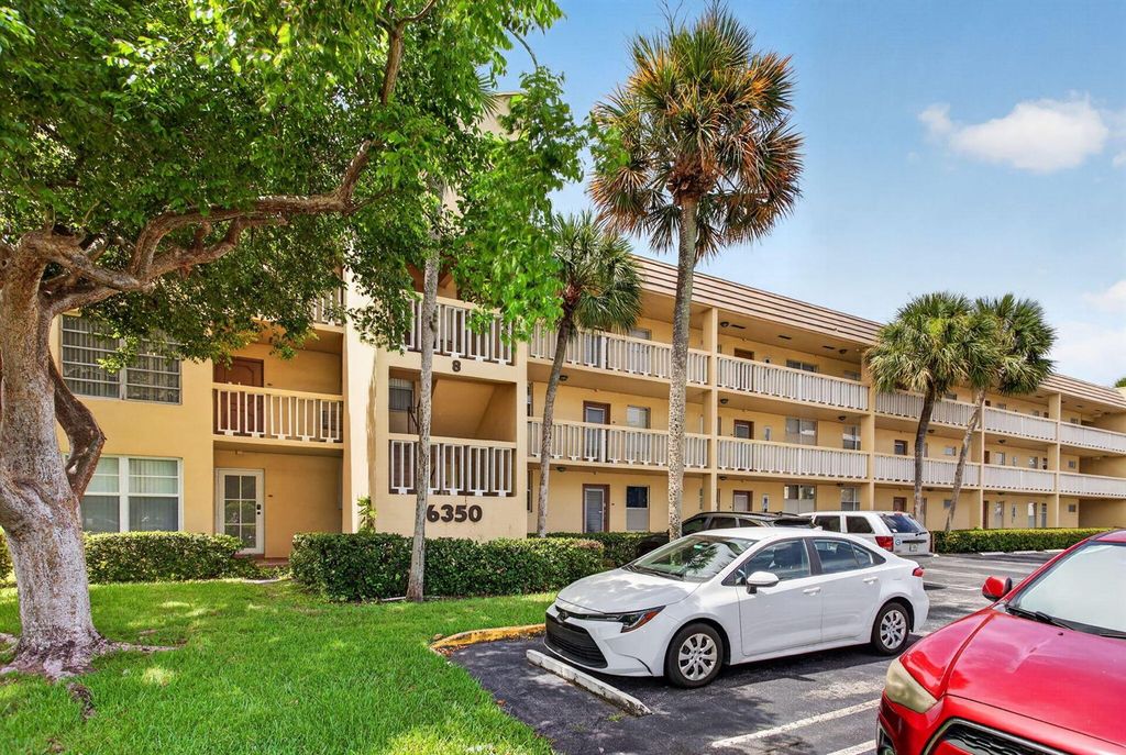 6350 NW 62ND Street 201, Tamarac, FL 33319