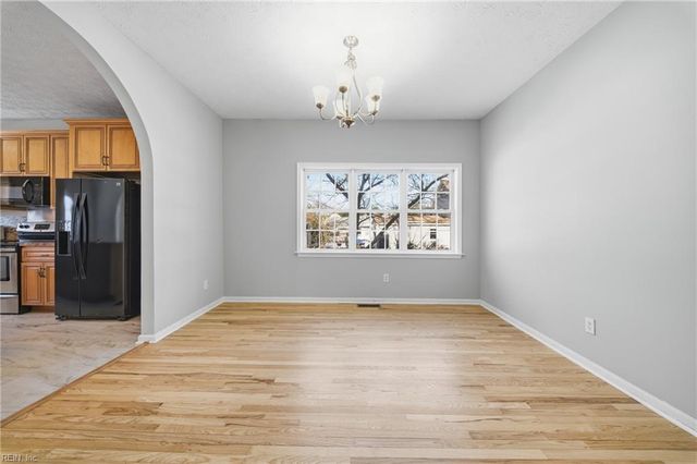 9 Johnson RD, Hampton, VA 23664