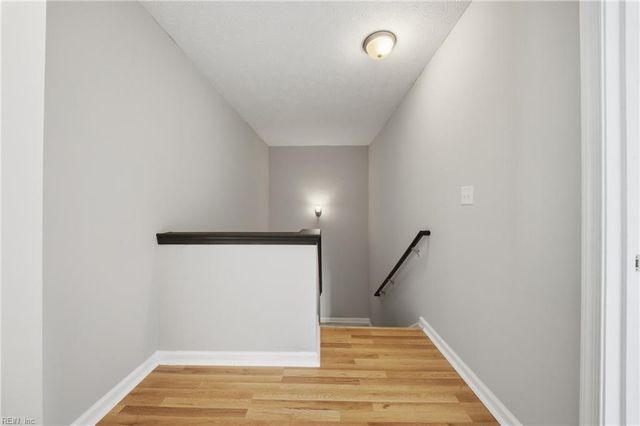 9 Johnson RD, Hampton, VA 23664