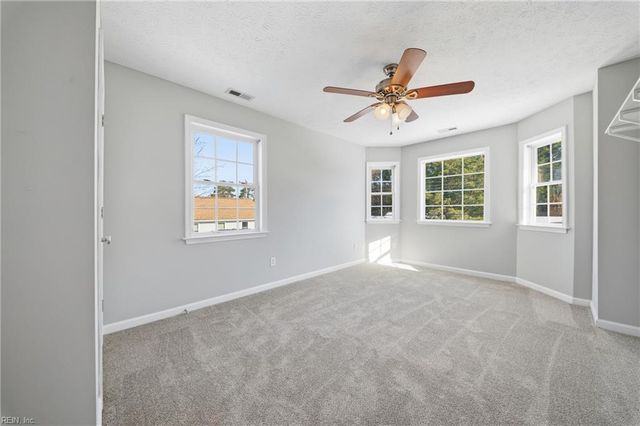 9 Johnson RD, Hampton, VA 23664