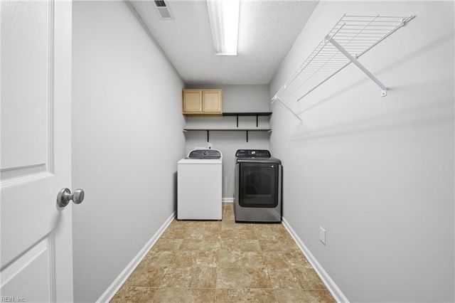 9 Johnson RD, Hampton, VA 23664