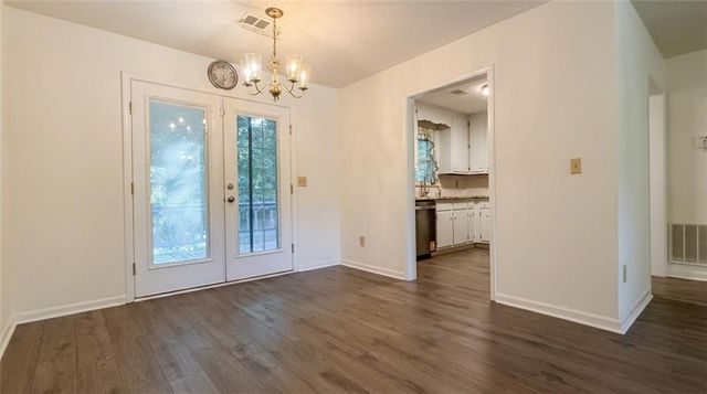33 Chief Circle, Lawrenceville, GA 30043