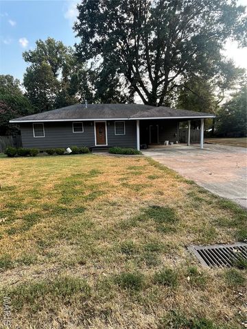312 Missouri Street, Steele, MO 63877