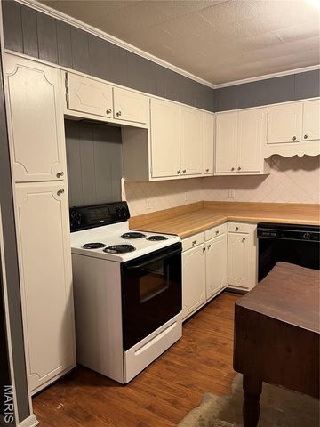 312 Missouri Street, Steele, MO 63877