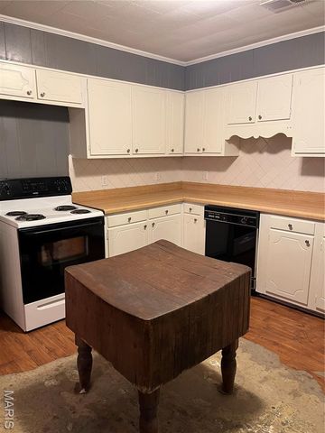 312 Missouri Street, Steele, MO 63877